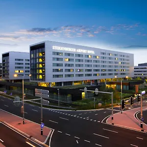 https://steigenberger-airport-amsterdam.amsterdamhotelsnl.com